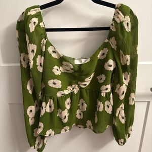 Astr Green Floral Puff Sleeve Blouse